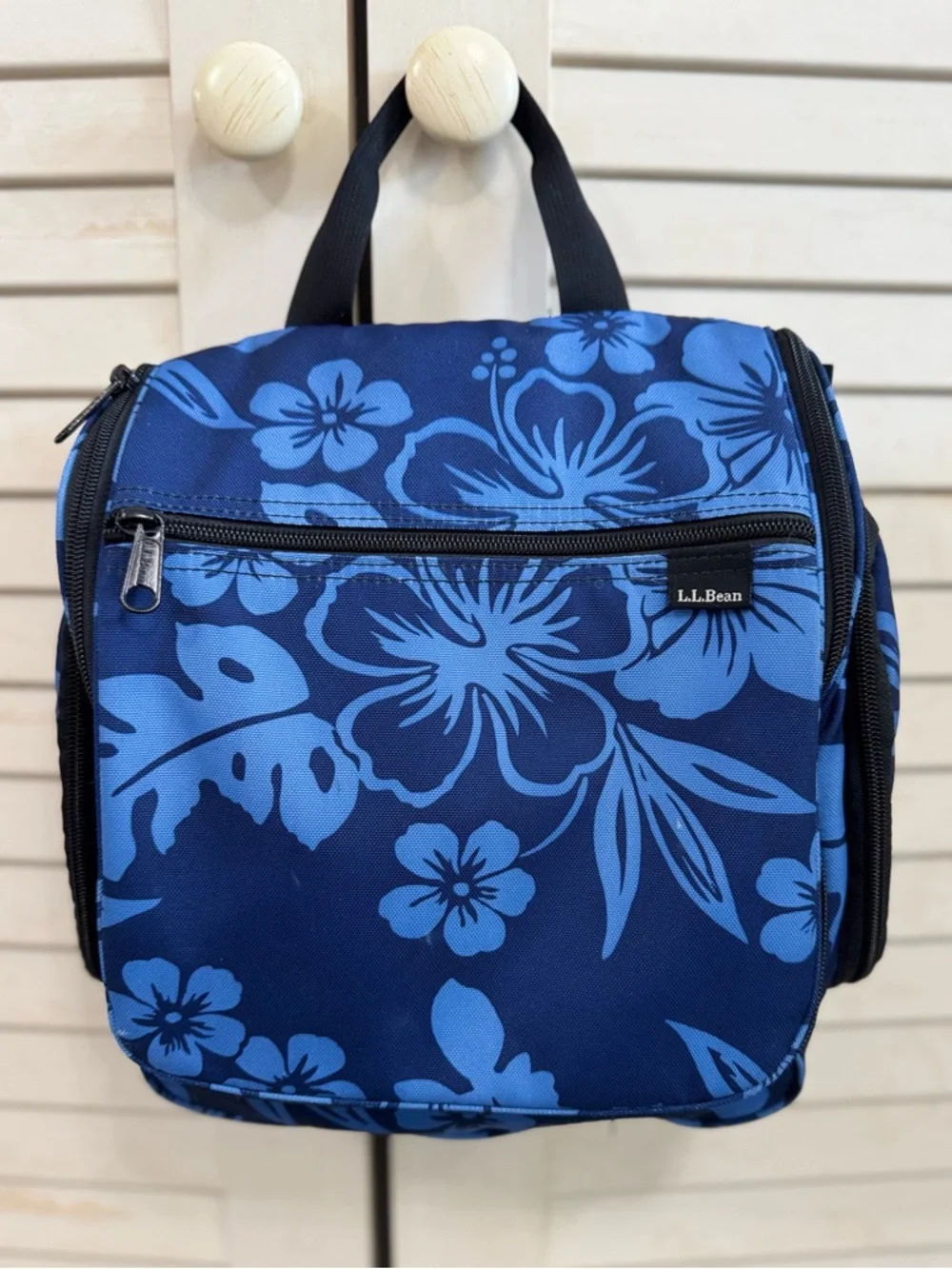 L.L. Bean Navy and Light Blue Floral Toiletries Accessories Tote Bag - Picture 1 of 12